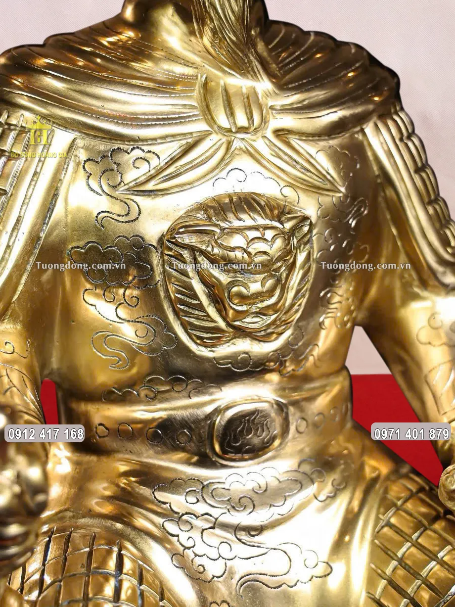 Bề mặt bên ngoài được giữ màu nguyên bản của đồng catut